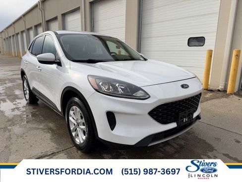Certified 2020 Ford Escape SE image 1
