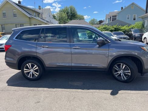 Used 2016 Honda Pilot EX image 4