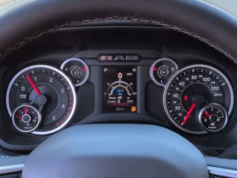 New 2026 RAM 2500 Big Horn AWD/4WD image 34