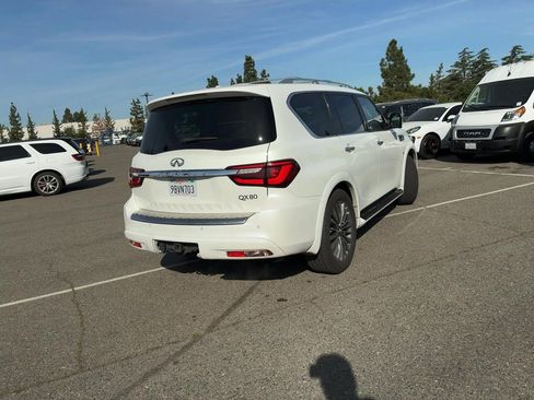 Used 2018 INFINITI QX80 4WD w/ Deluxe Technology Package image 8