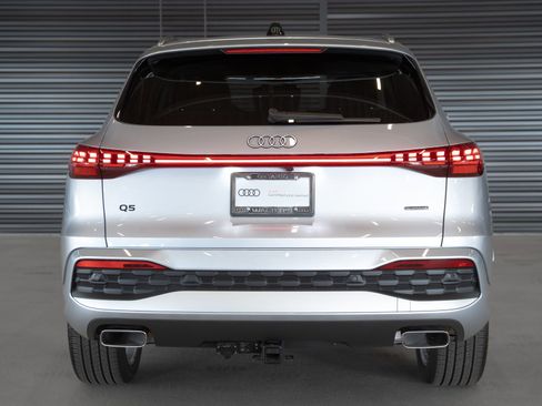 Certified 2025 Audi Q5 Premium Plus w/ Premium Plus image 12