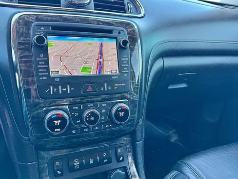 Used 2014 Buick Enclave Premium image 14