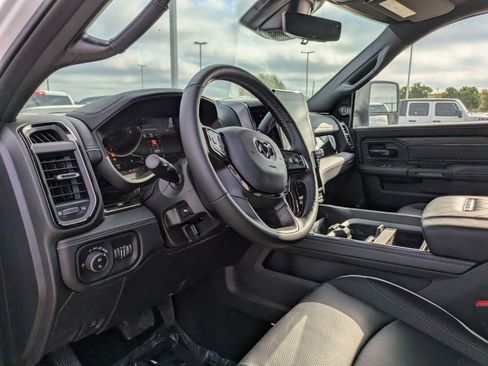 New 2026 RAM 2500 Limited image 9
