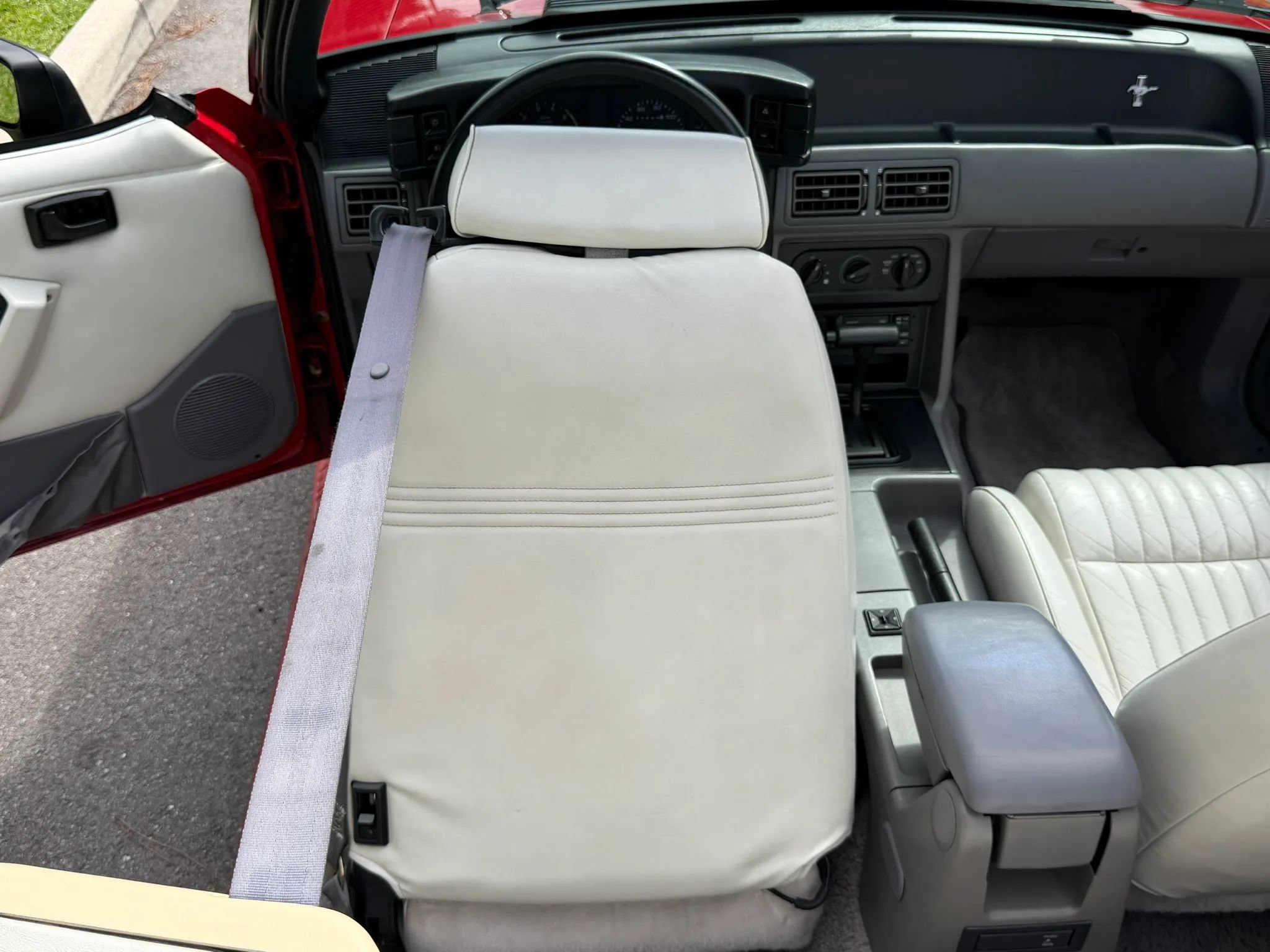 Used 1993 Ford Mustang GT RWD image 26