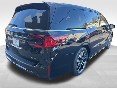 Used 2025 Honda Odyssey Elite image 9