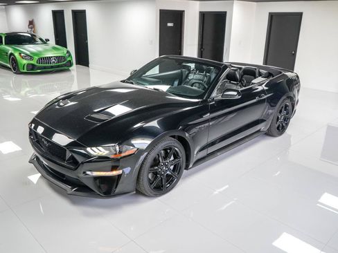 Used 2019 Ford Mustang GT Premium w/ Black Accent Package RWD image 2