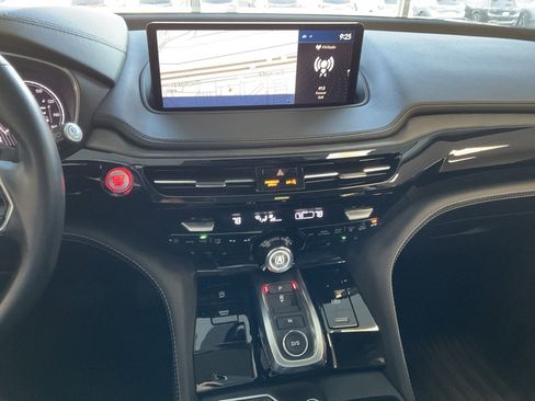 Used 2023 Acura MDX SH-AWD w/ Advance Package image 16