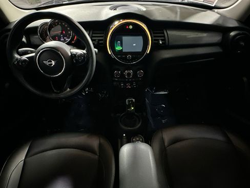 Used 2021 MINI Cooper 4-Door Hardtop image 31