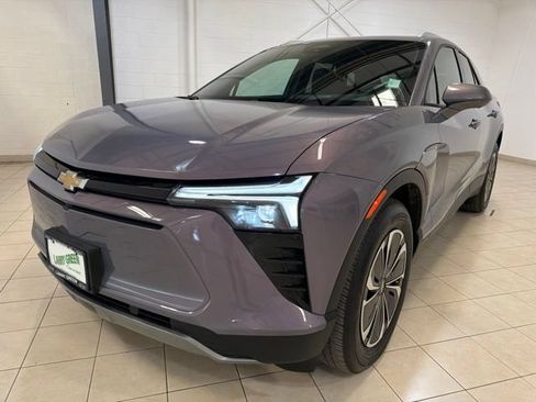 Used 2024 Chevrolet Blazer EV LT AWD/4WD image 2