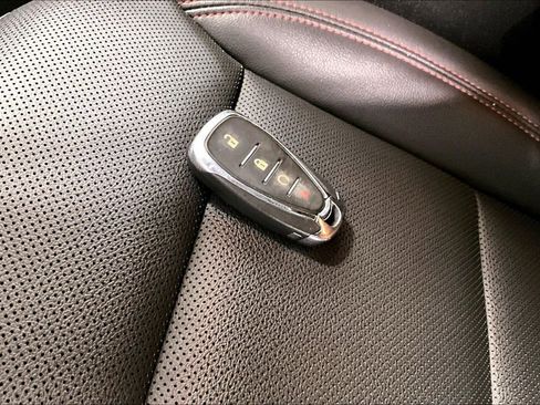Used 2025 Chevrolet Trax RS w/ Driver Confidence Package FWD image 10