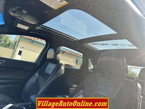 Used 2019 Ford Edge ST w/ Equipment Group 401A AWD/4WD image 17