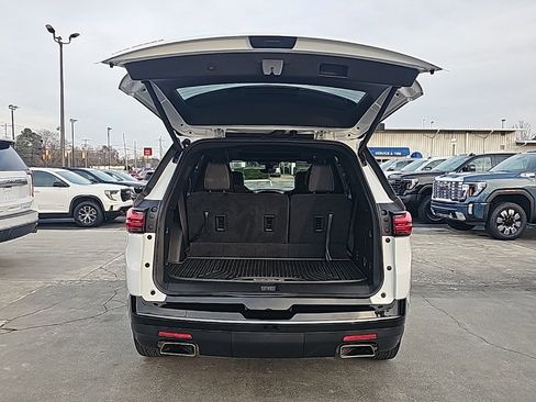 Certified 2023 Chevrolet Traverse Premier w/ Redline Edition image 6