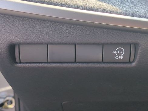 New 2026 Nissan Kicks SV FWD image 17