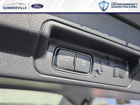 New 2026 Ford Explorer Active image 17