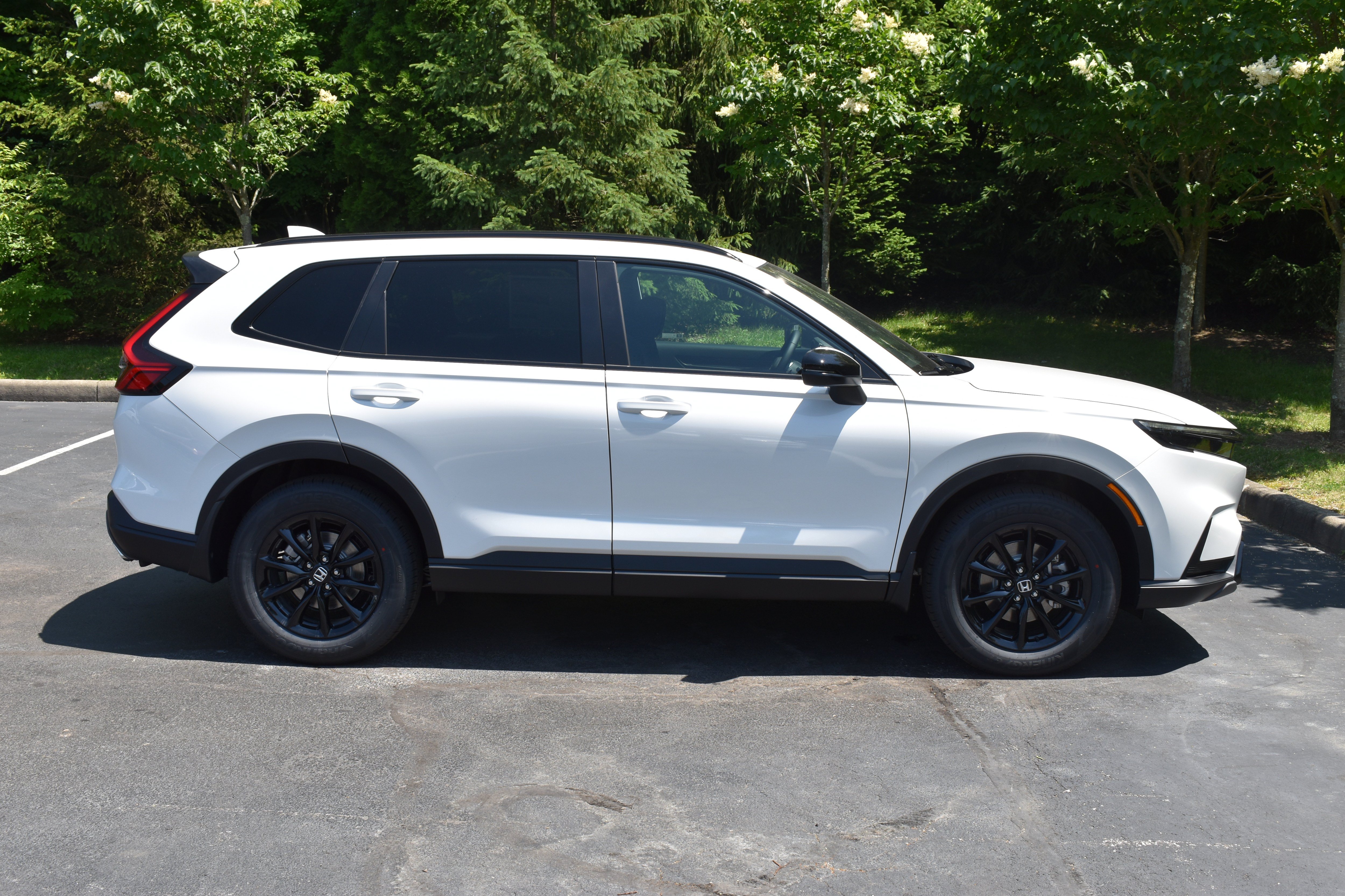 New 2027 Honda CR-V Sport image 9