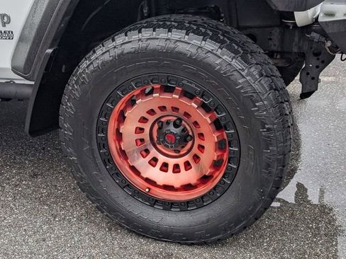 Used 2019 Jeep Wrangler Unlimited Sport S image 3