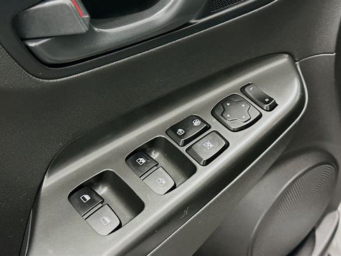 Used 2023 Hyundai Kona SEL image 15