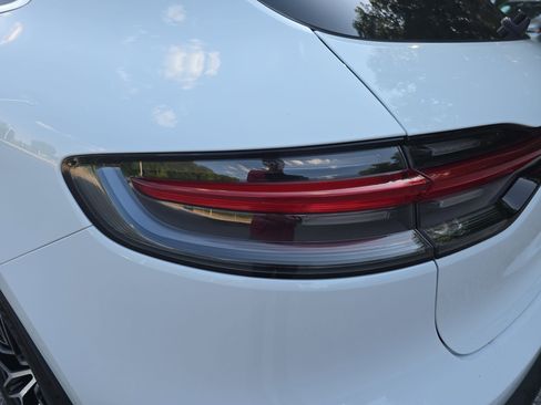 Used 2022 Porsche Macan S AWD/4WD image 36