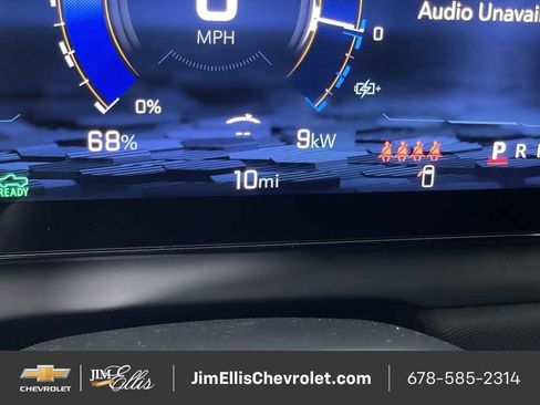 New 2025 Chevrolet Silverado EV LT image 15