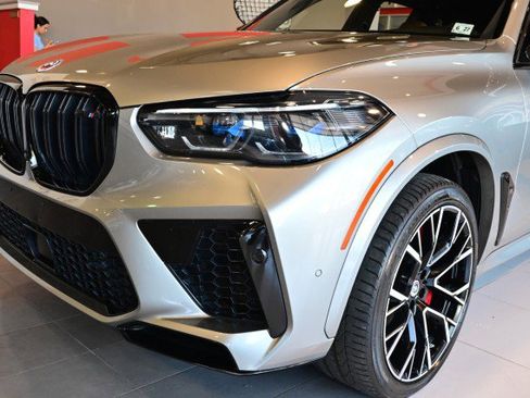 Used 2022 BMW X5 M w/ Competition Package 2 AWD/4WD image 9