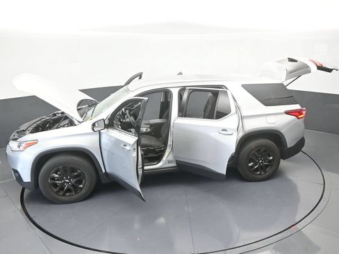 Used 2020 Chevrolet Traverse LS FWD image 61