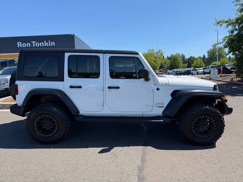 Used 2020 Jeep Wrangler Unlimited Sport S AWD/4WD image 7
