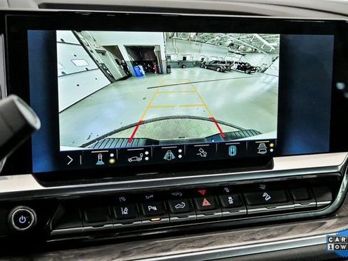 Used 2025 Chevrolet Silverado 2500 LTZ w/ LTZ Premium Package image 23