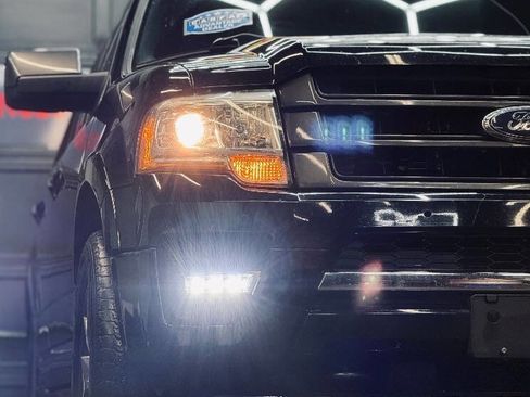 Used 2017 Ford Expedition Limited w/ Equipment Group 301A image 3