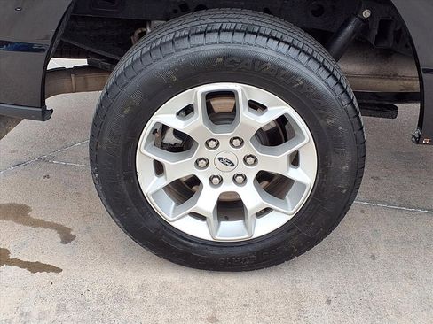 Used 2023 Ford F150 XLT image 9