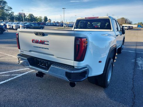 New 2026 GMC Sierra 3500 Pro image 3