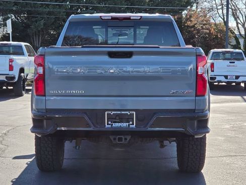 Used 2025 Chevrolet Silverado 1500 ZR2 image 4
