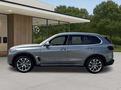 Used 2026 BMW X5 sDrive40i w/ Premium Package RWD image 13