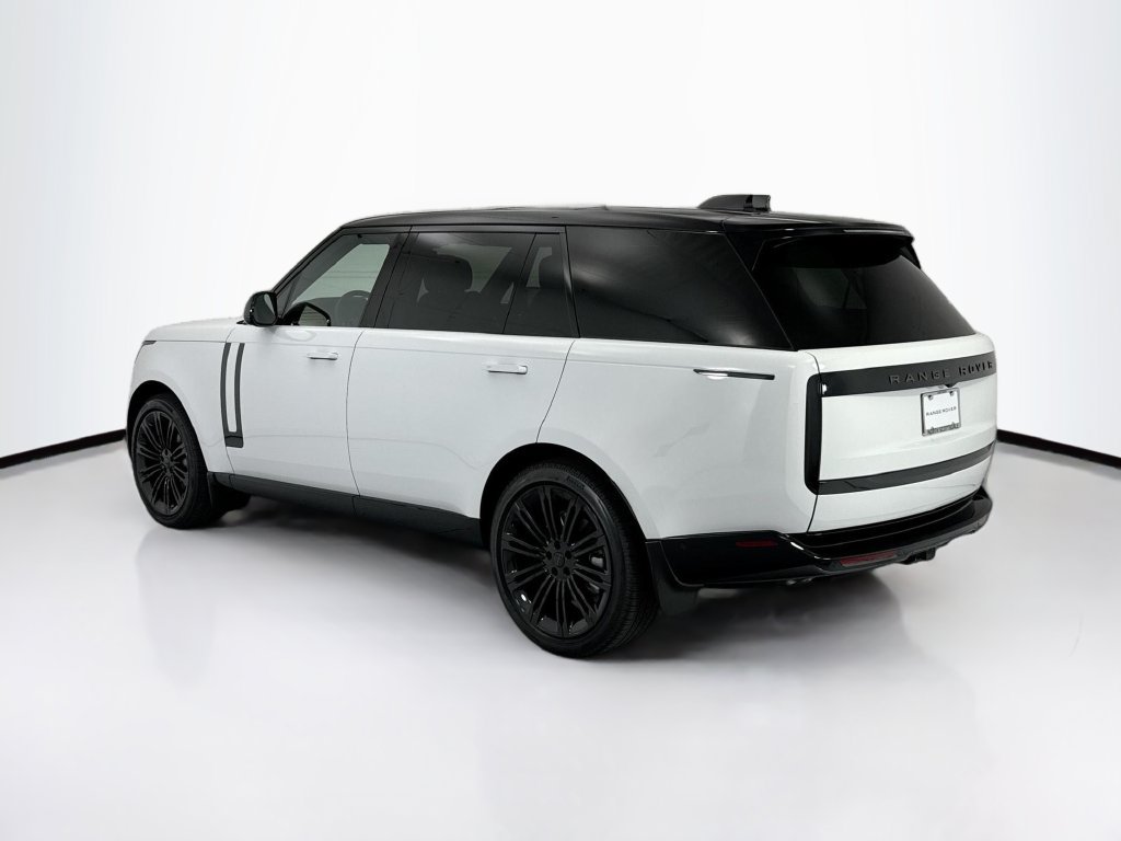 New 2026 Land Rover Range Rover Long Wheelbase SE AWD/4WD image 7