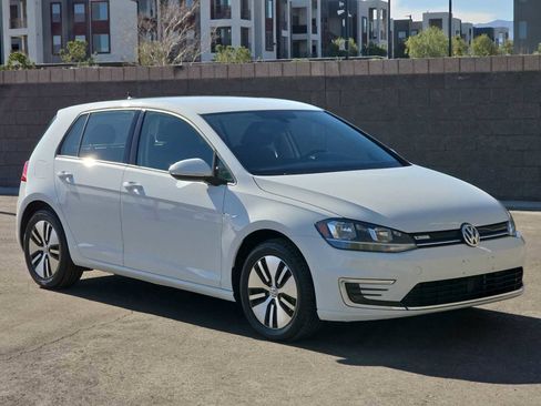 Used 2019 Volkswagen e-Golf SE w/ Driver Assistance Package image 3