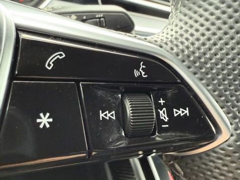Used 2023 Audi S8 w/ S8 Executive Package image 75