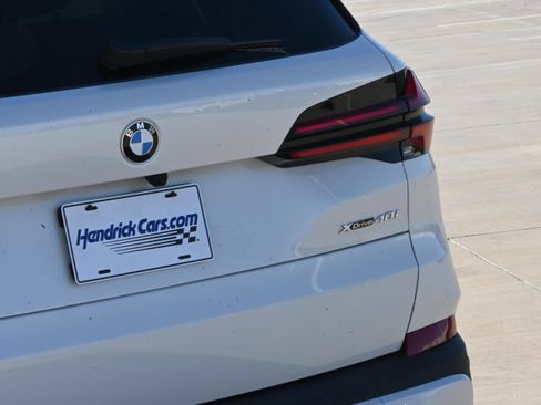 Certified 2025 BMW X5 xDrive40i w/ Premium Package image 8