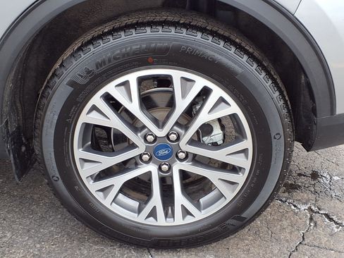 Certified 2022 Ford Escape SEL image 24