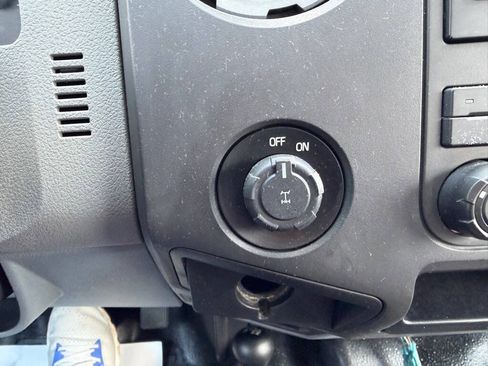 Used 2014 Ford F250 XL AWD/4WD image 24