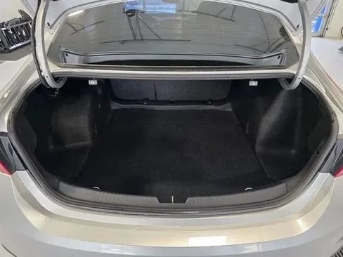 Used 2018 Chevrolet Malibu LT image 29