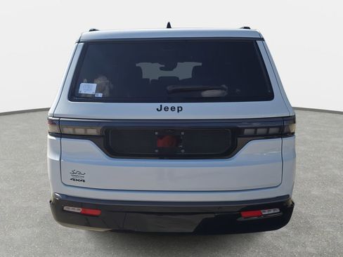 New 2026 Jeep Grand Wagoneer Limited AWD/4WD image 6
