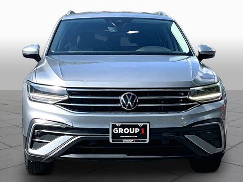 Used 2023 Volkswagen Tiguan SE FWD image 4