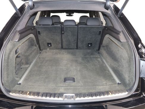 Used 2018 Bentley Bentayga image 67