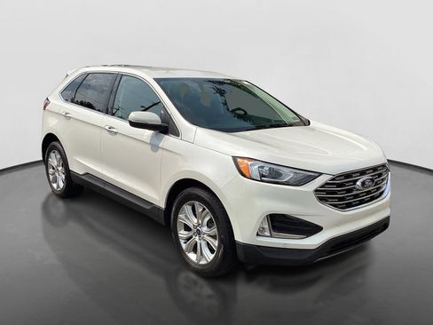 Used 2021 Ford Edge Titanium AWD/4WD image 3