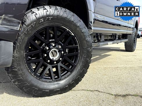 Used 2019 Ford F350 Lariat w/ Lariat Ultimate Package image 2