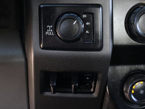 Used 2020 Ford F250 XL w/ Power Equipment Group image 33