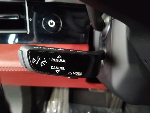 Used 2022 Porsche Taycan 4 Cross Turismo image 18