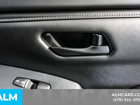 Used 2025 Nissan Sentra S image 46