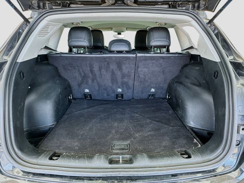 Used 2021 Jeep Compass Latitude FWD image 17