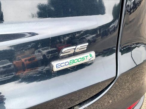 Used 2020 Ford Fusion SE FWD image 10