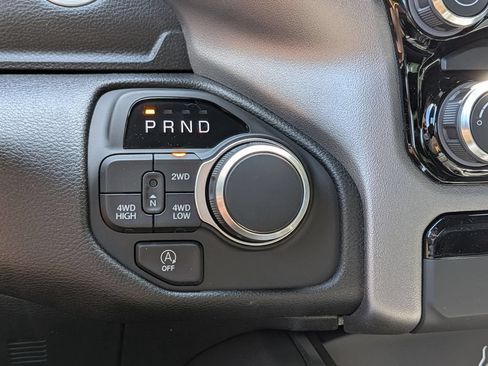 New 2026 RAM 1500 Express AWD/4WD image 12